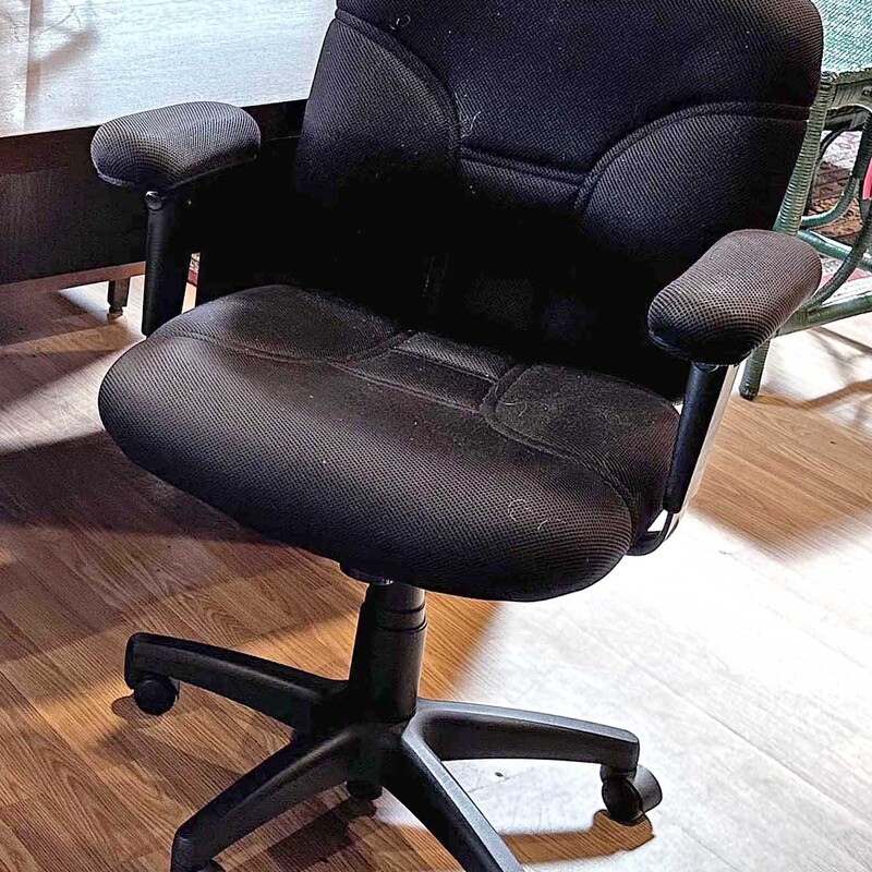 Rolling Black Office Chair
29 Inches Wide, 25 Inches Deep, 39 Inches Tall
