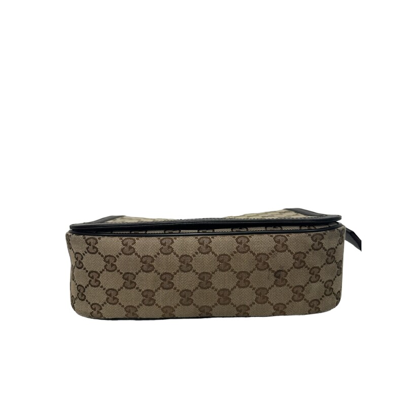 Gucci Messenger Canvas Bag
Dimensions:
L: 10.5 / H: 8 / D: 3.5
Strap Drop: 17 (Adjustable)
Code:49172 4930
