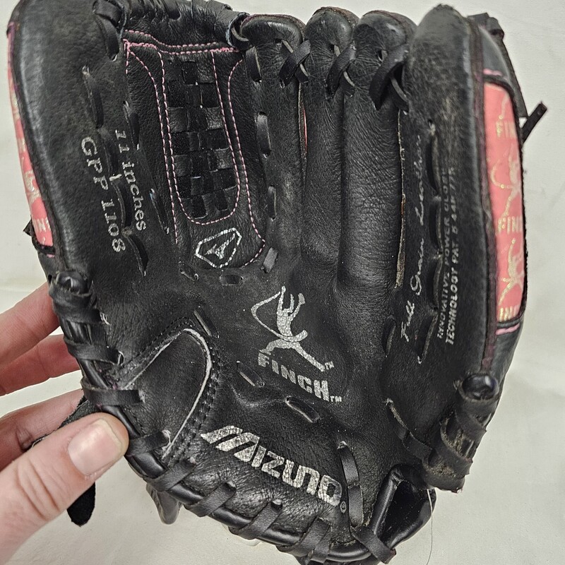 Pre-owned Mizuno Finch Softball Glove, Right Hand Throw, Size: 11in