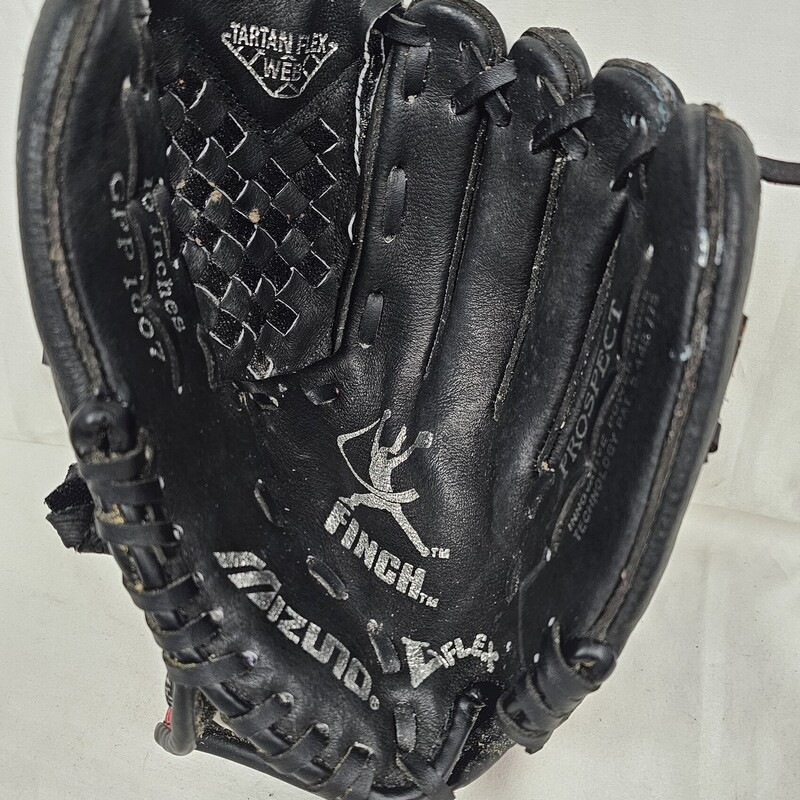 Pre-owned Mizuno Finch Prospect Softball Glove, Right Hand Throw, Size: 10in