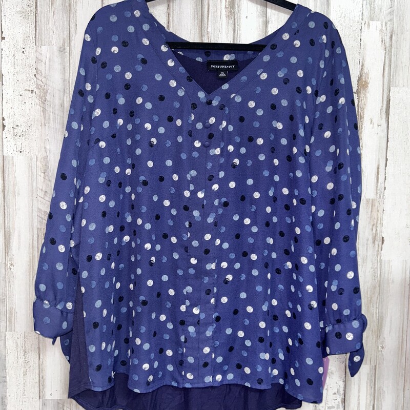 2X Blue Dotted Button Top