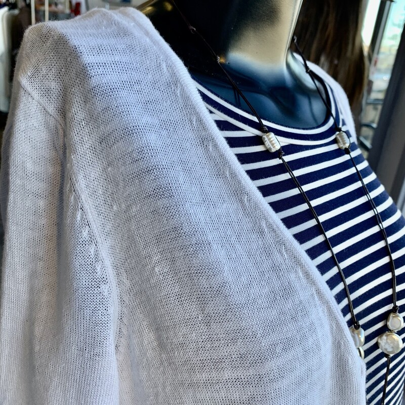 J Jill  Cardigan Buttons,
Colour: White,
Size: Small,
Material: 59% linen, 22% cotton, 19% modal
