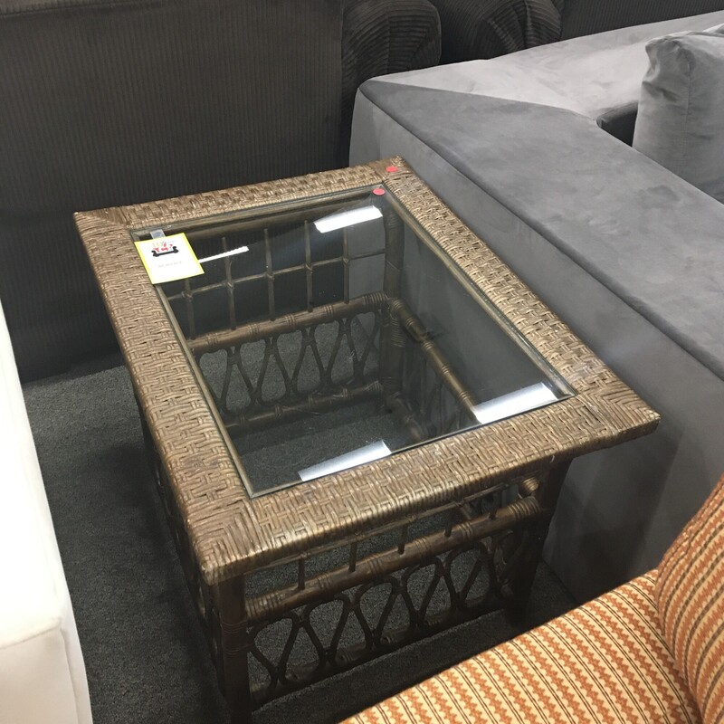 Glass/wicker End Table