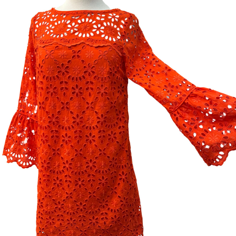 J Crew Eyelet Dress
Lined with Bell Sleeves
Cotton Blend
Color: Geranium
Size: 2