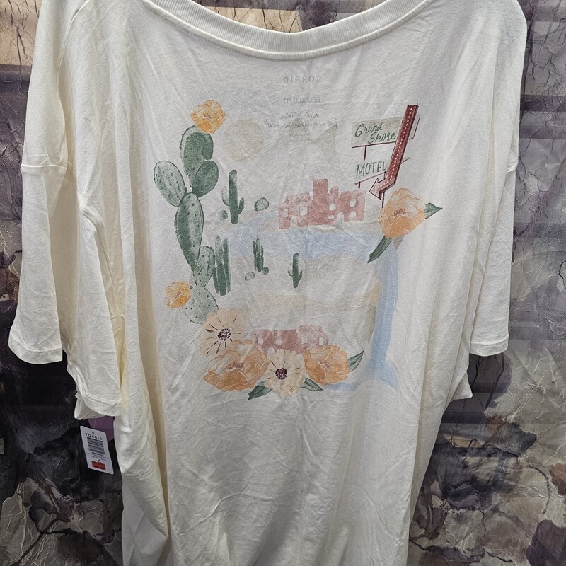 Short sleeve white tee with cactuc graphic