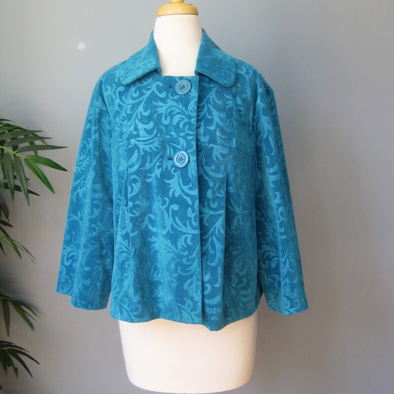 RQT Baby Cord Swing Jkt, Turquois, Size: Large
Cute jacket in pretty turquoise blue made from baby corduroy with a paisley like embossed design.
by RQT
wide short sleeves
flares out and cropped
two buttons at the top
size large
flat measurements:
shoulder to shoulder: 16.5
armpit to armpit: 22.75
width at hem: 26
underarm sleeve seam: 12
length 23.25



thanks for looking!
#72698