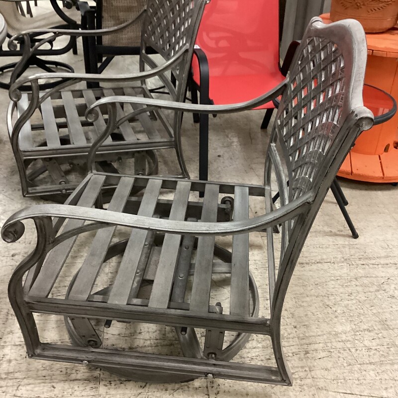 Metal Table+4 Chairs, Silver, Swivel/Rocking
52in wide x 52in deep x 31in tall