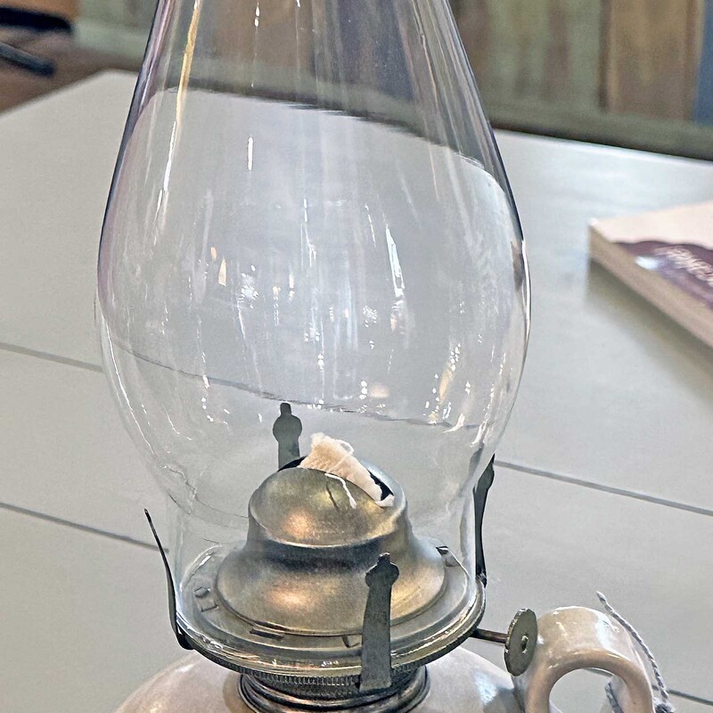 HM Pottery Oil Lamp