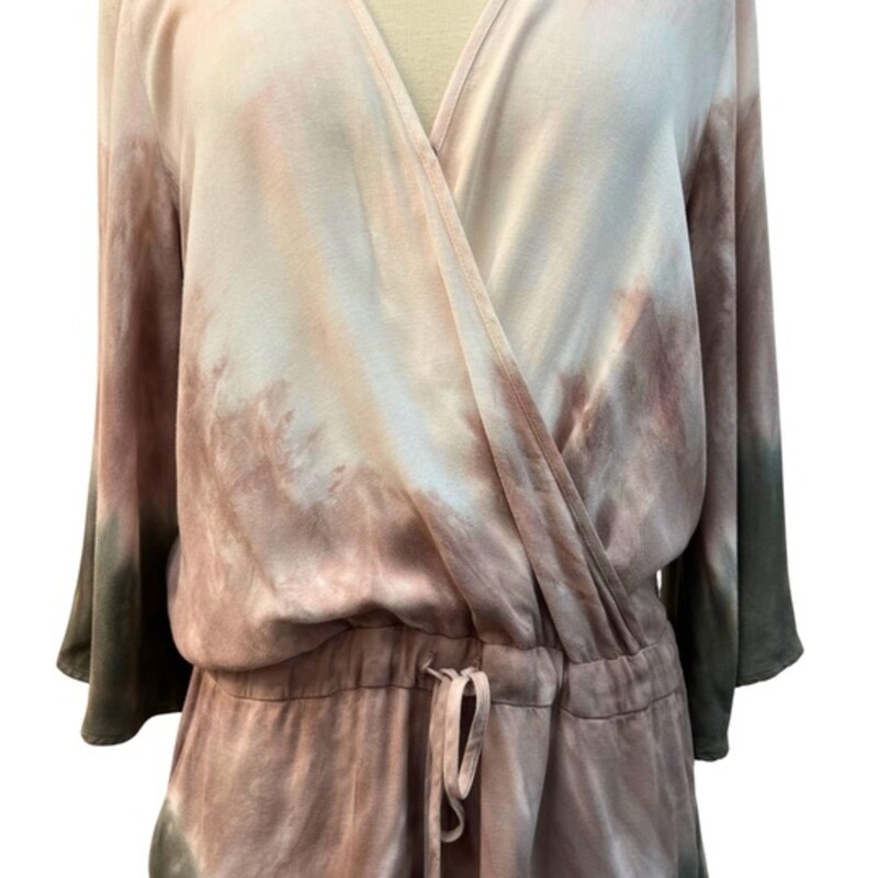 NWOT River&Sky Jumper<br />
Tie Dye Pattern<br />
Pink, Olive and Cream<br />
Size: XS