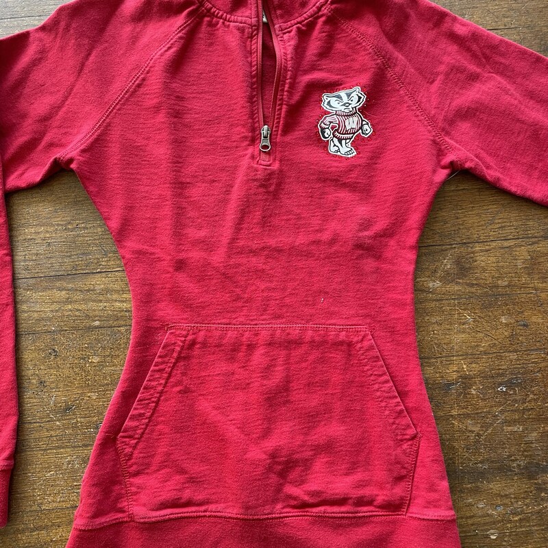 Badger 1/4 Zip Up E5, Red, Size: S<br />
All sales are final! Get your purchase shipped or pick it up in stare within 7 days after purchase. Thanks for shopping with us!
