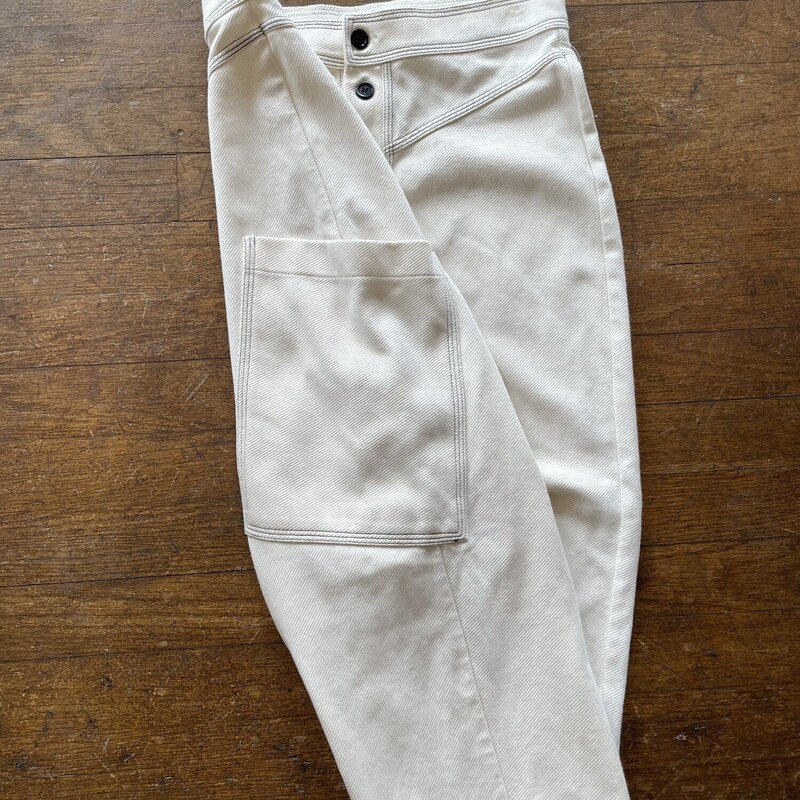Zara W And B Capri, Ivory, Size: 5<br />
All sales are final! Get your purchase shipped or pick it up in stare within 7 days after purchase. Thanks for shopping with us!