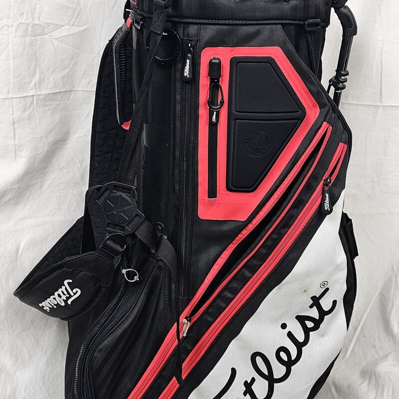 Titleist 14 Way Stand Bag, Black & Red, Size: Adult. Custom made putter legs! Pre-owned in great shape.