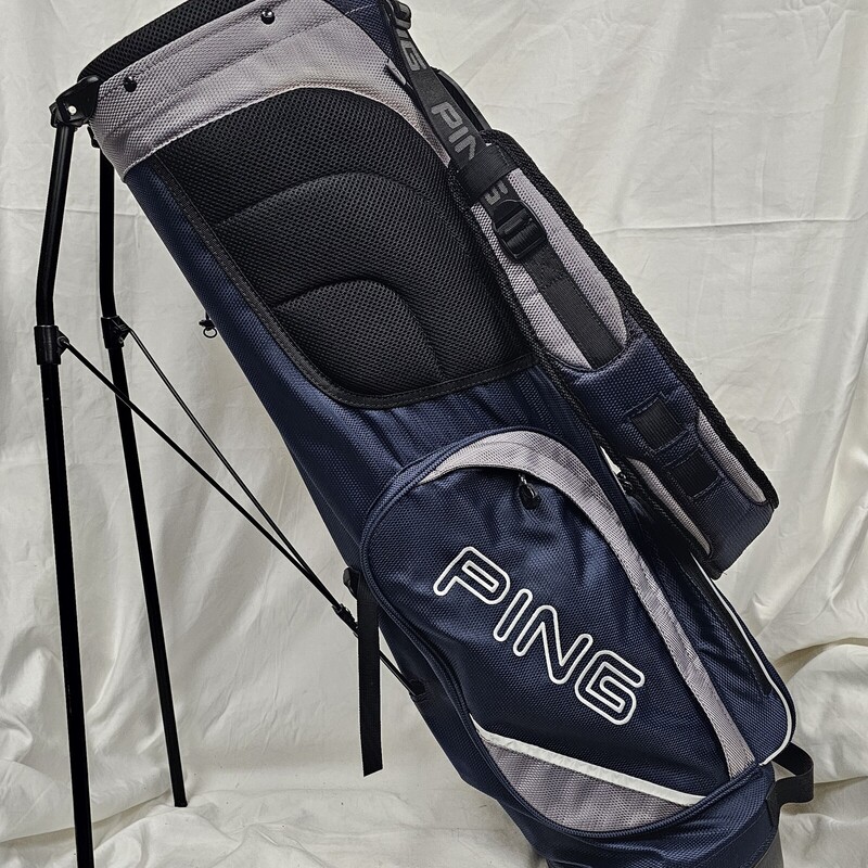 Ping Hoofer Lite Stand