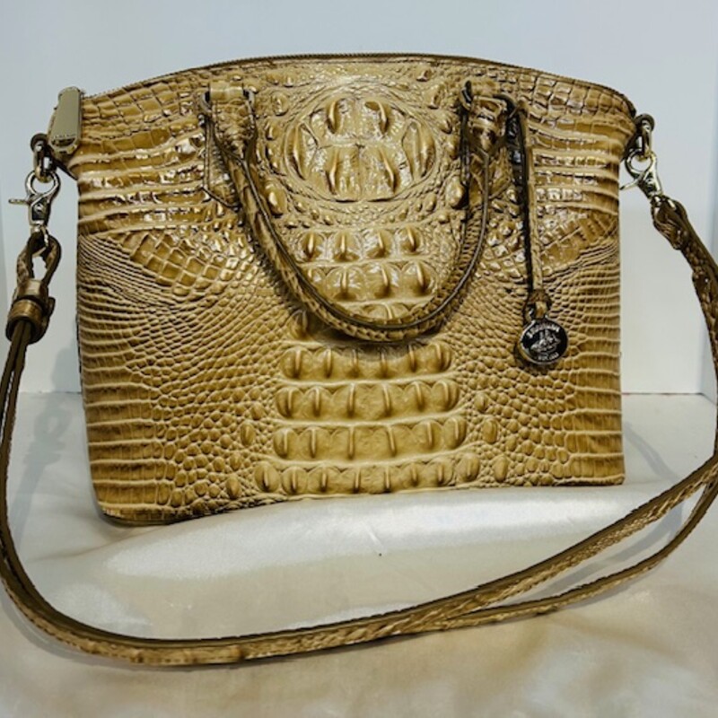 Brahmin Duxbury Satchel Handbag
Tan Brown Size: 13 x 10.5H
As Is - ink stain inside