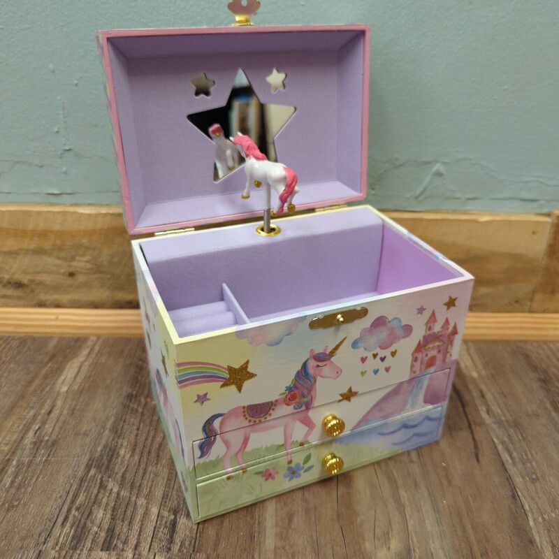 JewelKeeper NEW Box, Pink, Size: Home Decor

*Retails for $38 NEW*