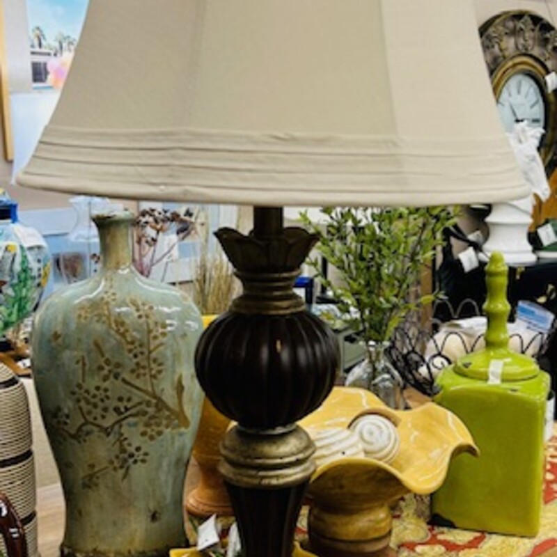 Ornate Resin Speckle Lamp
 Brown and Gold
Taupe Shade
Size: 16x35H