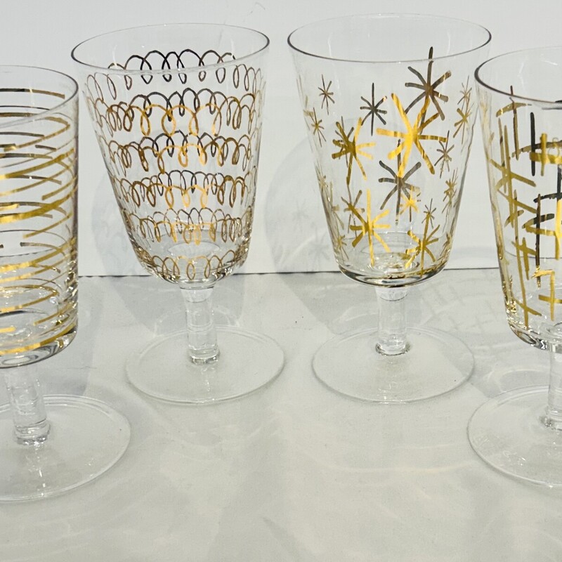 Set of 4 Soiree Fifth Avenue Wine Glasses
Gold Clear
Size: 3.25x6H