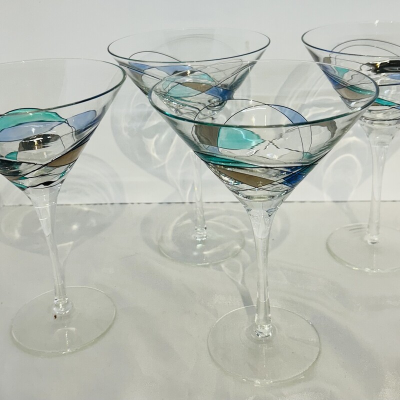 Set of 4 Luminescence Stained Glass Martini Glasses
Clear Blue Size: 5 x7.5 H