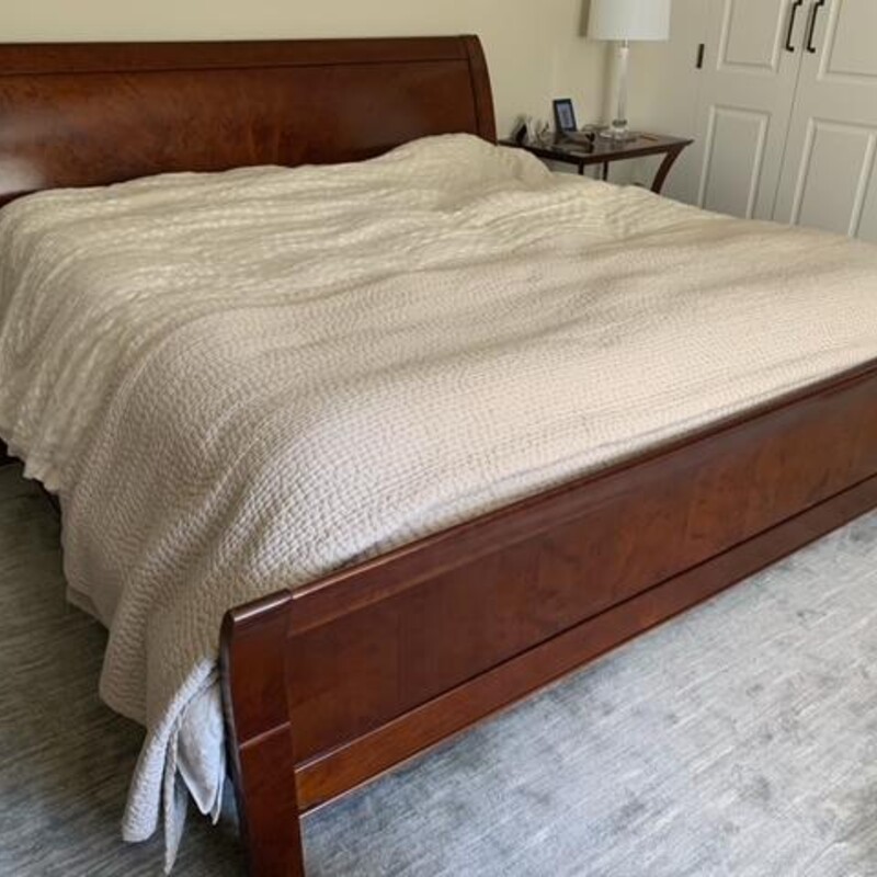 Grange French King Bed
Brown
Headboard Size: 85 x 2 x 45H
Footboard Size: 85 x 2 x 27H
Coordinating dresser & 2 nightstands sold separately
Made in France