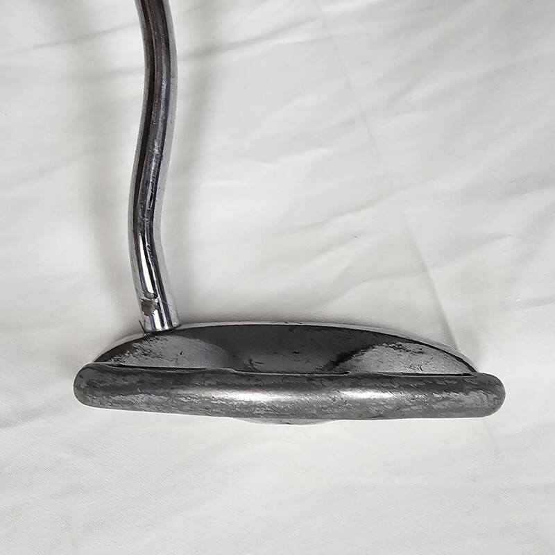Affinity VRod Right Hand Golf Putter, 32in, Pre-owned