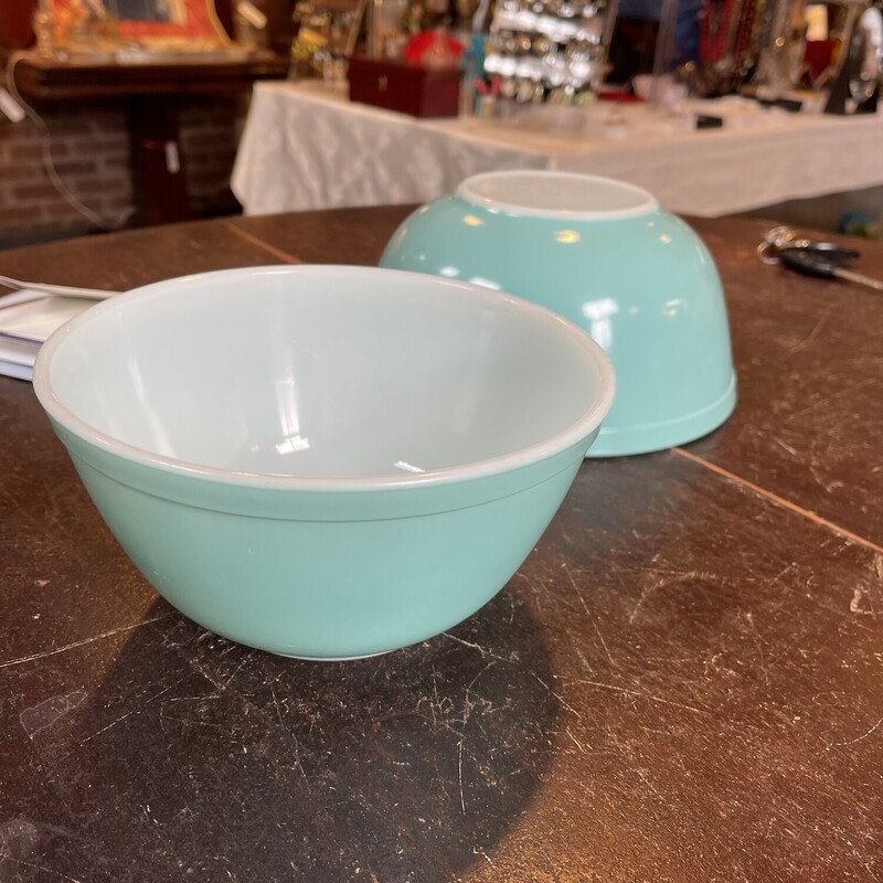 Pyrex Turquoise Bowl, Blue, Size: Lge