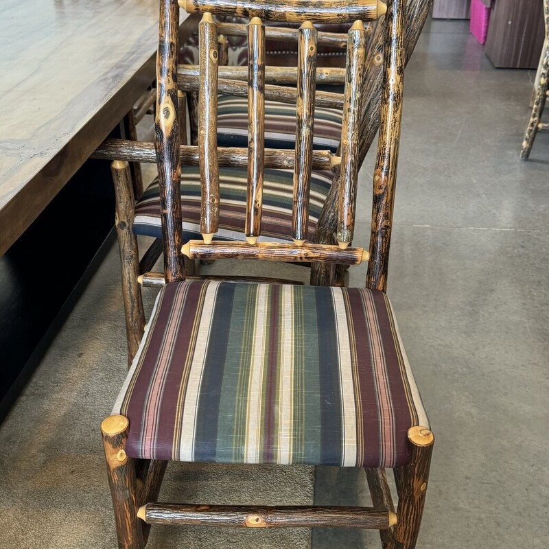 Old Hickory Style Dining Chairs - Set Of 10<br />
<br />
 Size: 21Wx19Dx39H - 4 Arm Chairs<br />
 Size: 18Wx19Dx39H - 6 Dining Chairs