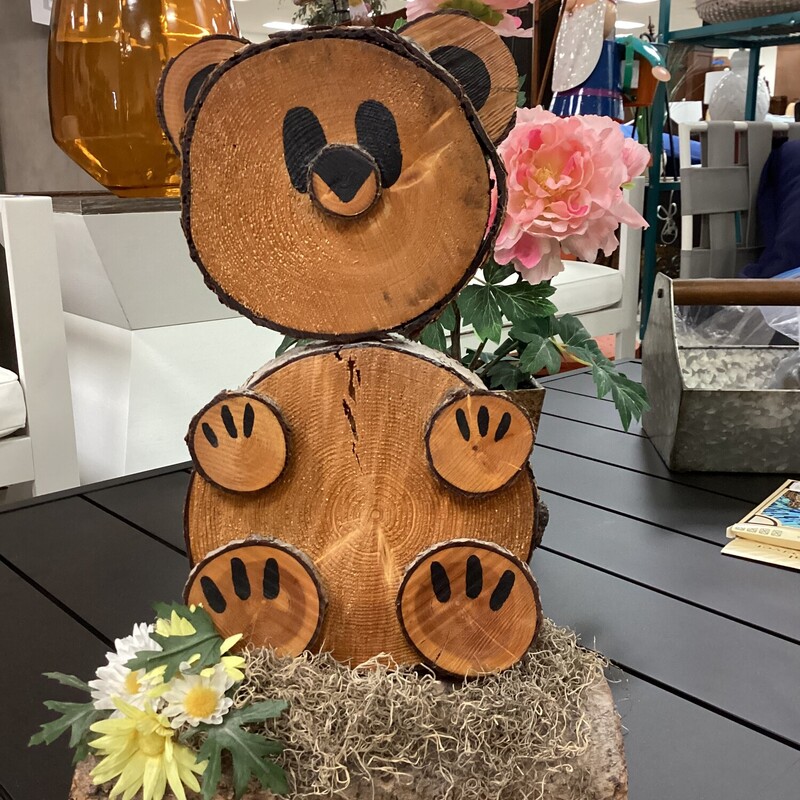 Wooden Log Bear, Wood, Flowers
11 in w x 5 in d x 17 in t