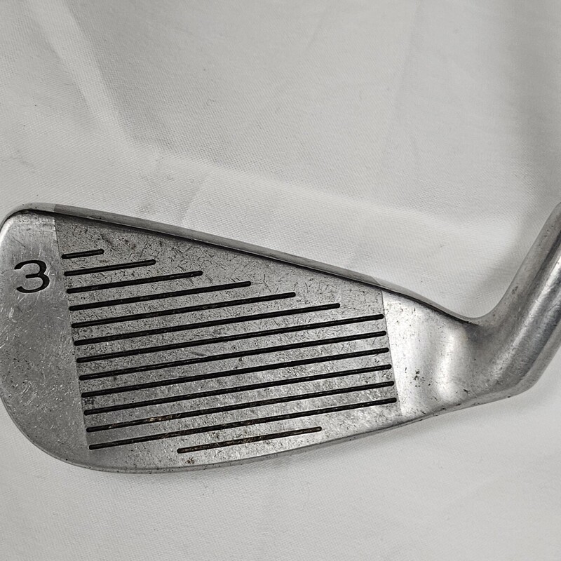 Axis Tour 3 Iron, Size: Mens Right Hand Reg, Pre-owned