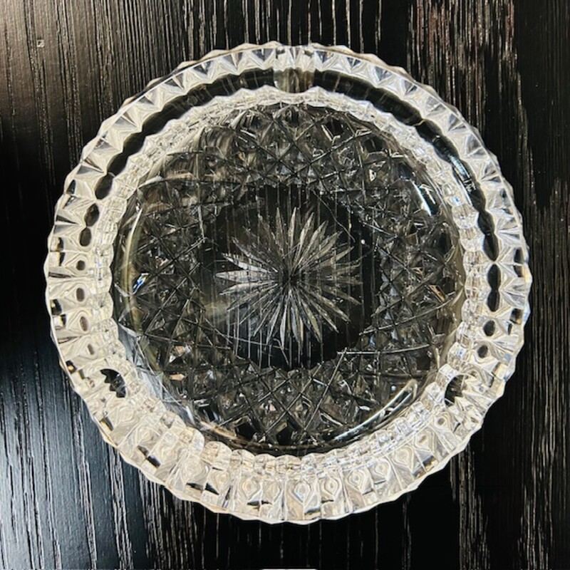 Waterford Crystal Ashtray
Clear
Size: 6 x 1.5H