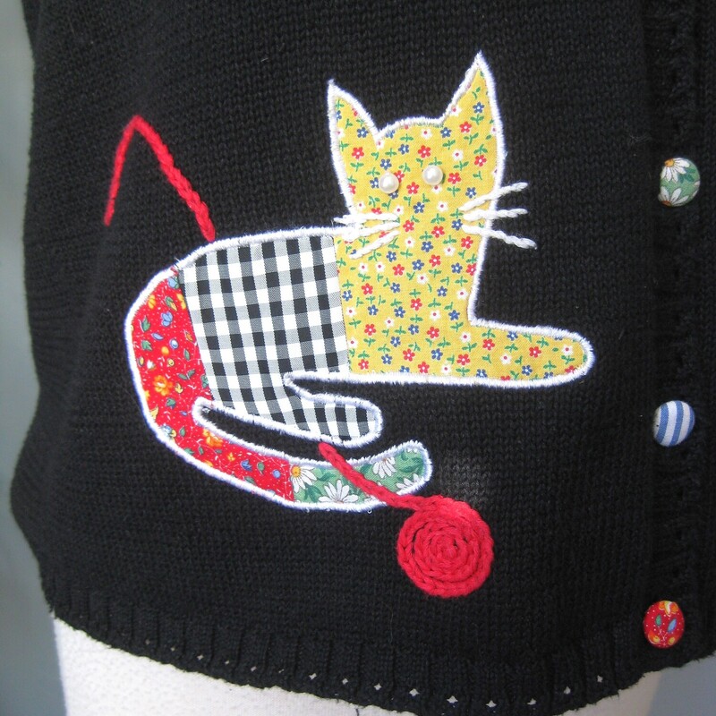 adorable vest for the cat lady in your life<br />
Black Cotton Ramie Blend vest with calico covered buttons and hand embroidered kittens playing with their balls of yarn.  There's a little mouse hiding on the back.<br />
It's by Susan Bristol<br />
<br />
Size Medium<br />
armpit to armpit: 21<br />
width at hem: 20<br />
length: 22.75<br />
<br />
like new condition!<br />
<br />
thanks for looking!<br />
#72541
