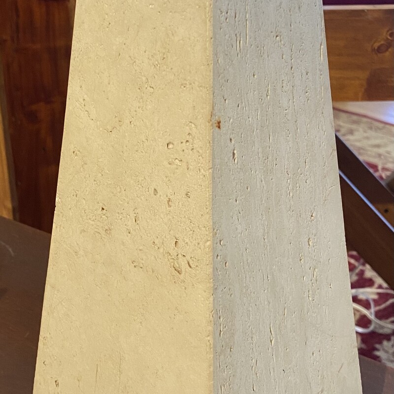 Obelisk Raymor, Marble, Size: 6x6x16