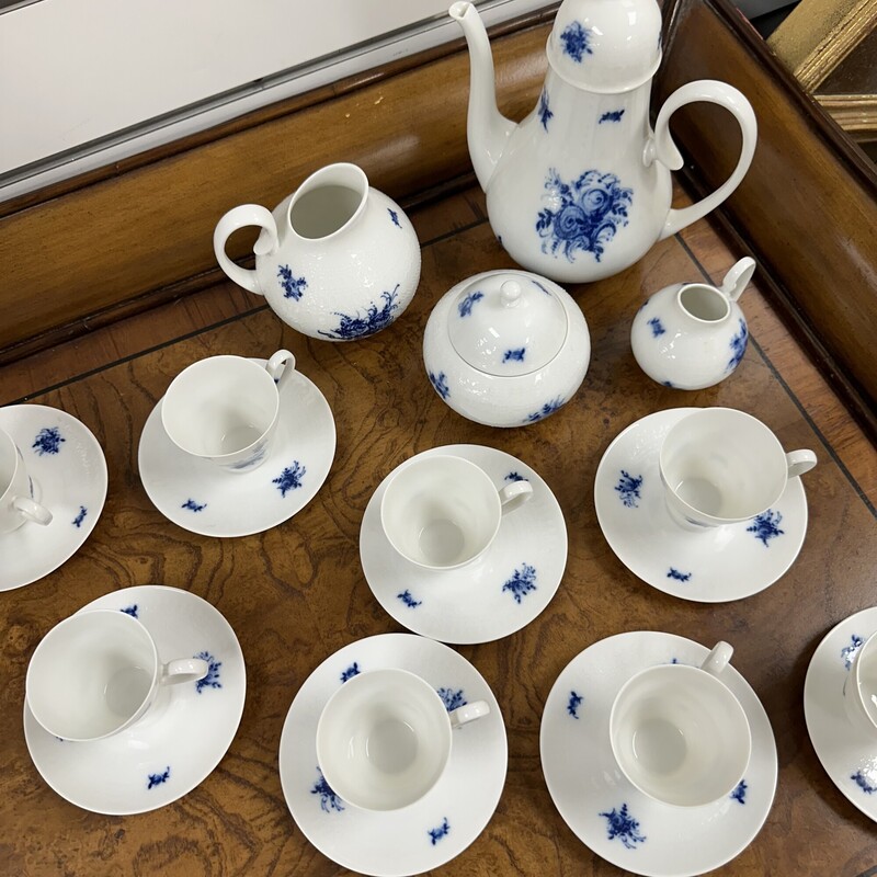 Rosenthal Coffee/Tea Set, Blue and White. Sold as a 20pc set.