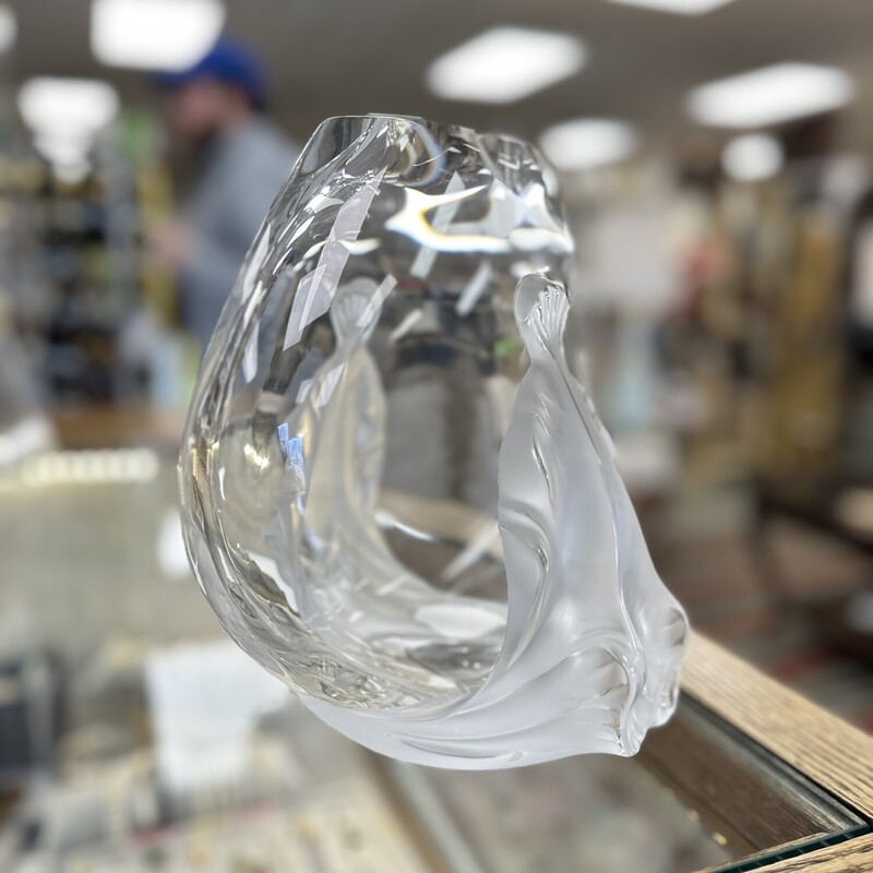 Lalique Crystal Vase
Size: 10H