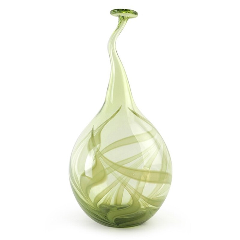 Organica Tall Vase
Retails $110
Green, Size: 9x19H