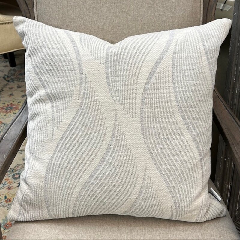 Westex Wavy Line Pillow
White and Gray
Size: 19x19