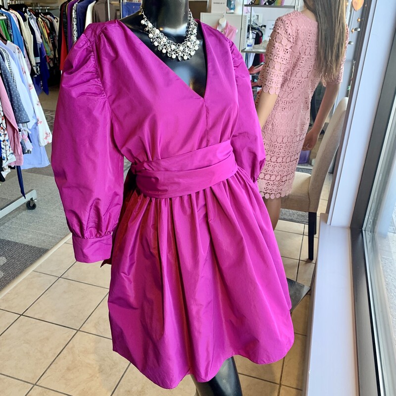 Zara Festive Dress,
Colour: Magenta,
Size: Large,
With long bow belt,
With pockets!