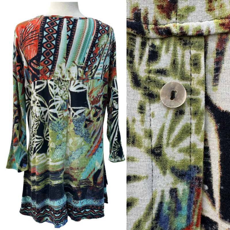 Parsley&Sage Tunic
Wonderful Happy Pattern
Button Detail on Back
Navy, Lime, Coral, Aqua, White and Black
Size: Large