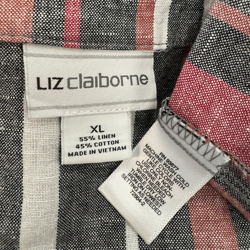 New Liz Claiborne Dress
Sleeveless with Belted Waist
Safari Spice Color
Striped Pattern
Linen & Cotton Blend
Colors: Gray, Rose, White and Orange
Size: XL