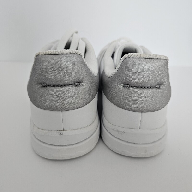 Adidas, Whtie, Size: 9
