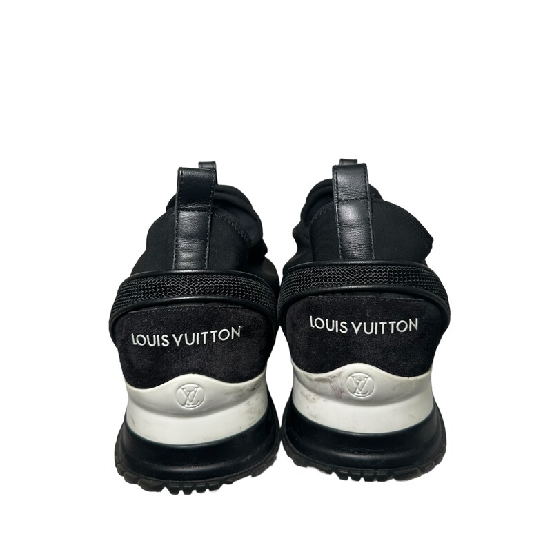 Louis Vuitton Neoprene<br />
 Black<br />
Size: 40