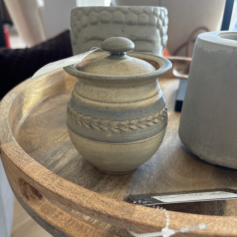 Pottery Pot & Lid