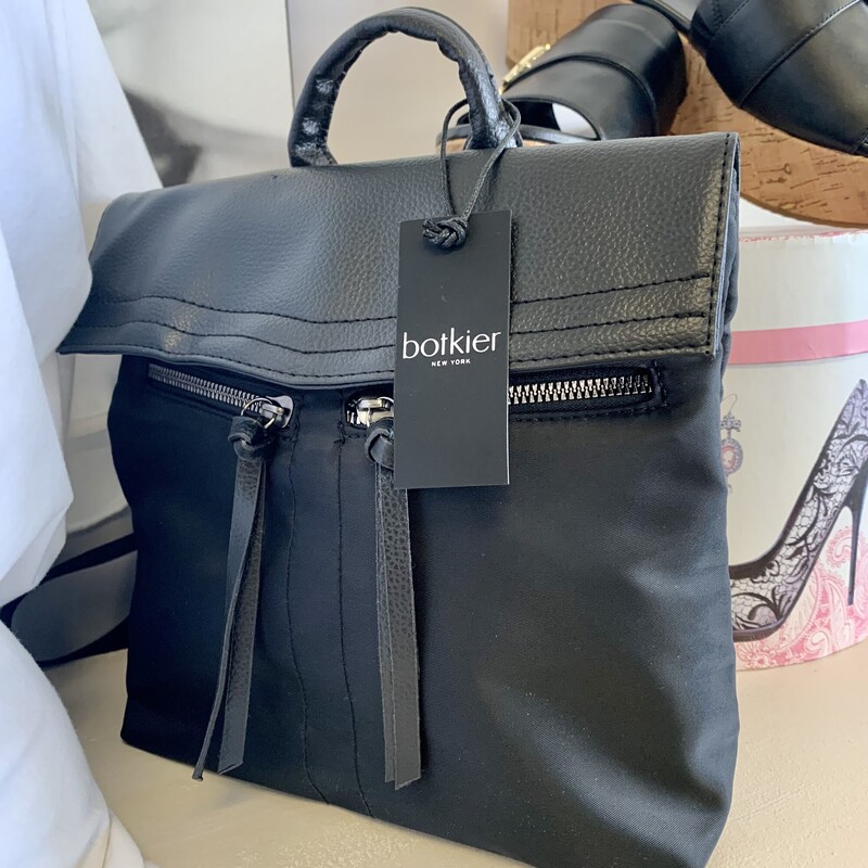 Botkier NWT Mini Backpack,
Colour: Black,
Size: 9.5x9.5x4