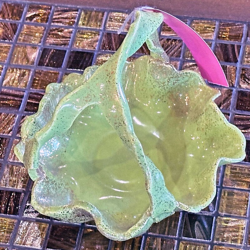 Lime MCM Candy Dish
6 In Wide x 5 In Tall.