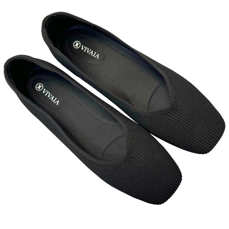 Vivala Margo<br />
Square-Toe V-Cut Flats<br />
Flat 1cm/0.34'' heel<br />
Knit upper made from plastic bottles<br />
Natural Artemisia Argyi herbal insole<br />
Rubber outsole<br />
Black<br />
Size: 10