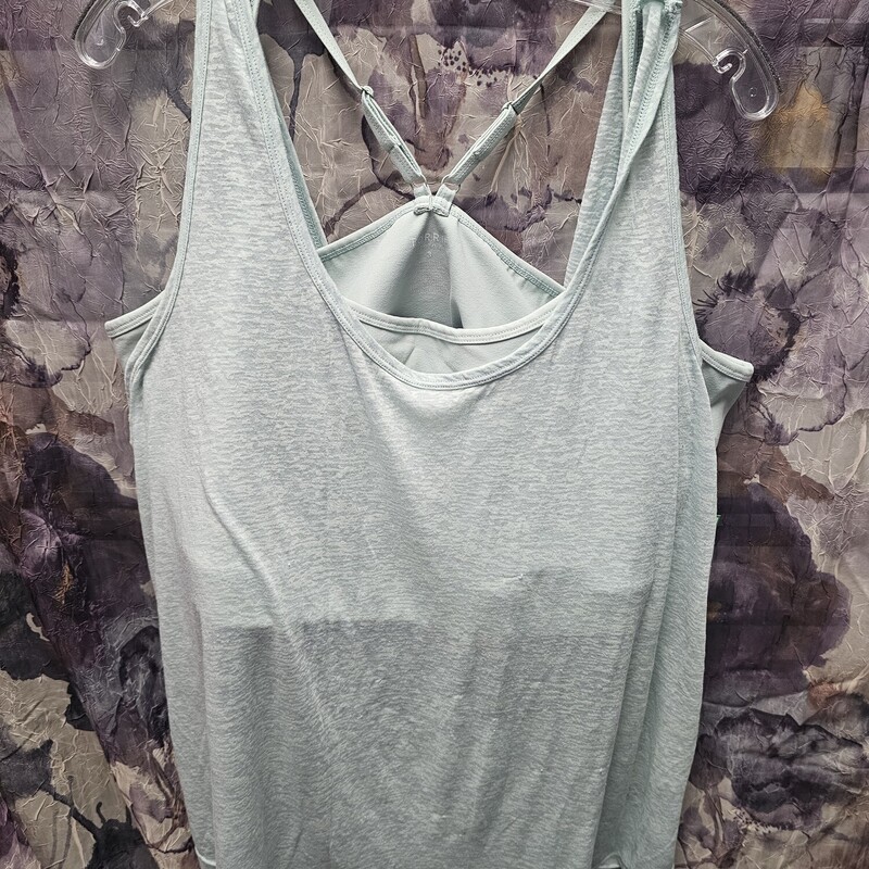 This set is mint green and has a sports bra and a tank that match. Super cute for your work out.