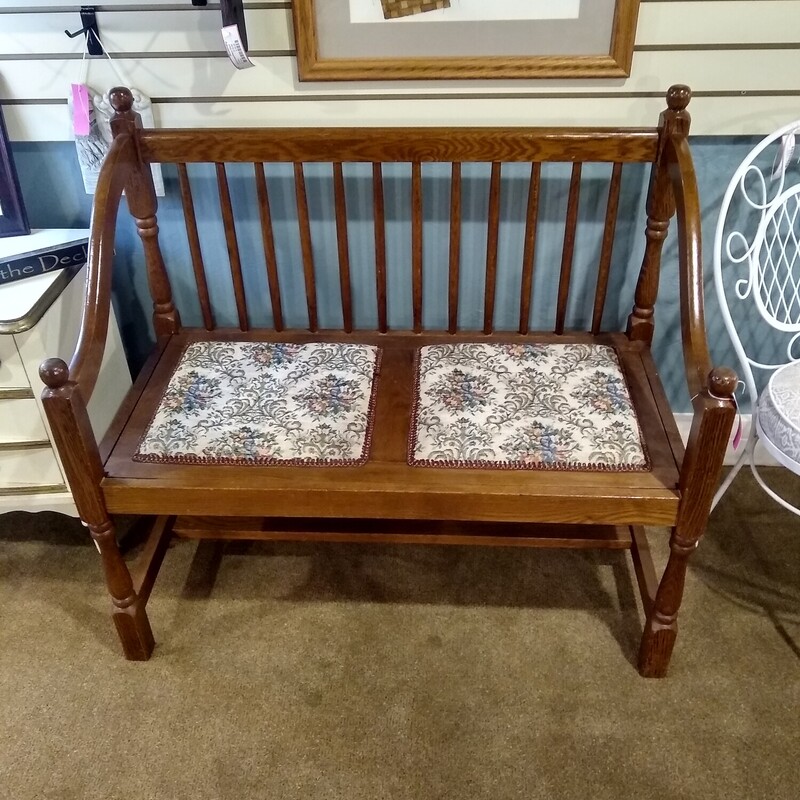 Wood Bench W/Floral Tapestry Seats

Wooden bench with padded tapestry seats.

Size: 37 in wide X 19 in deep X 32 in high