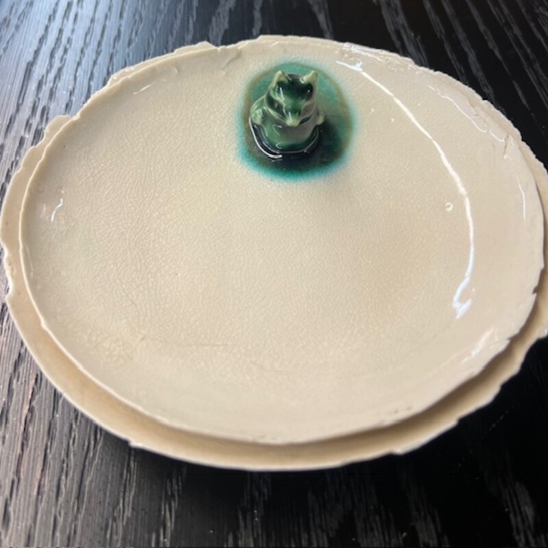 Foxtrot Mini Pottery Bird Bath
Green Cream Size: 7 x 1.5H