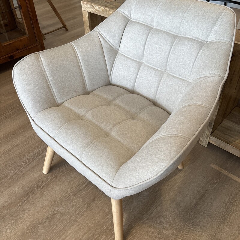 Prague Linen Style Chair<br />
Cream<br />
Size: 32 W X 30 D X 30 H In