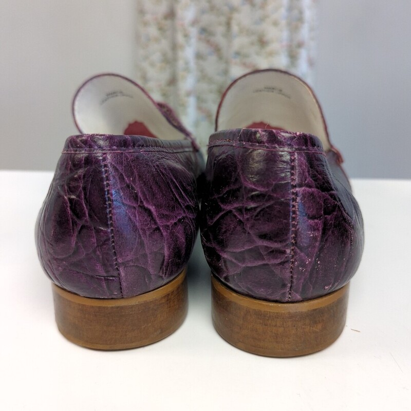 Two Lips Leather Shoe, Burgundy, Size: 8.5