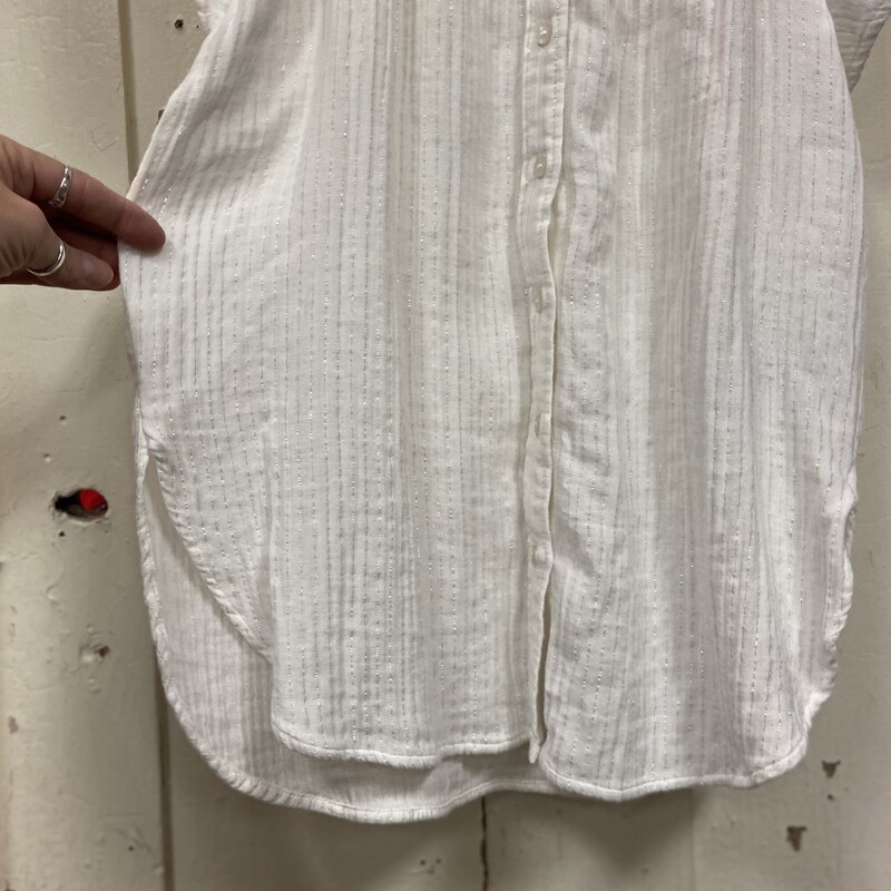 Wht/slv Crnkle Bttn Shirt<br />
White<br />
Size: Medium